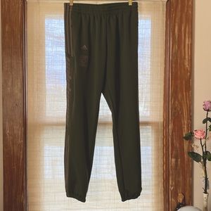 Adidas Calabasas Sweatpants